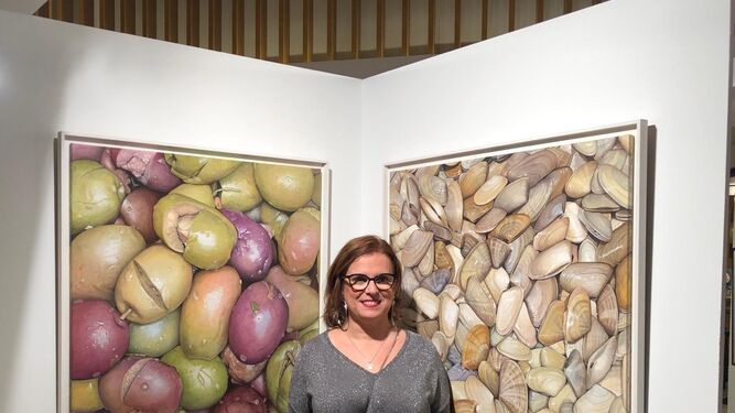 La artista onubense, Rocío Romero, expone algunas de sus obras en FLECHA 2024.