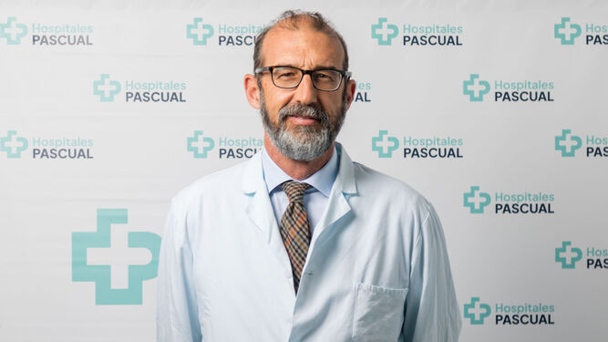Carlos Hernández-Blanco Lacave, Director médico del Hospital Virgen de la Bella de Lepe en la provincia de Huelva, perteneciente al Grupo de Hospitales Pascual.
