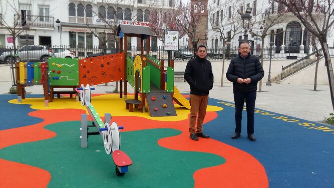 El nuevo parque infantil en la Plaza Marqués.