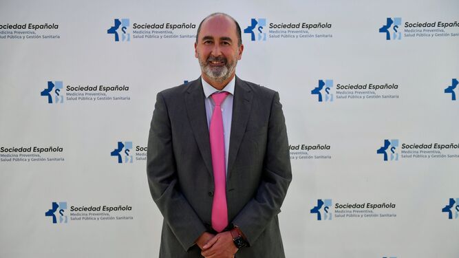 Manuel García de la Vega cuando fue elegido presidente de la Sociedad Española de Medicina Preventiva, Salud Pública y Gestión Sanitaria (SEMPSPGS) .