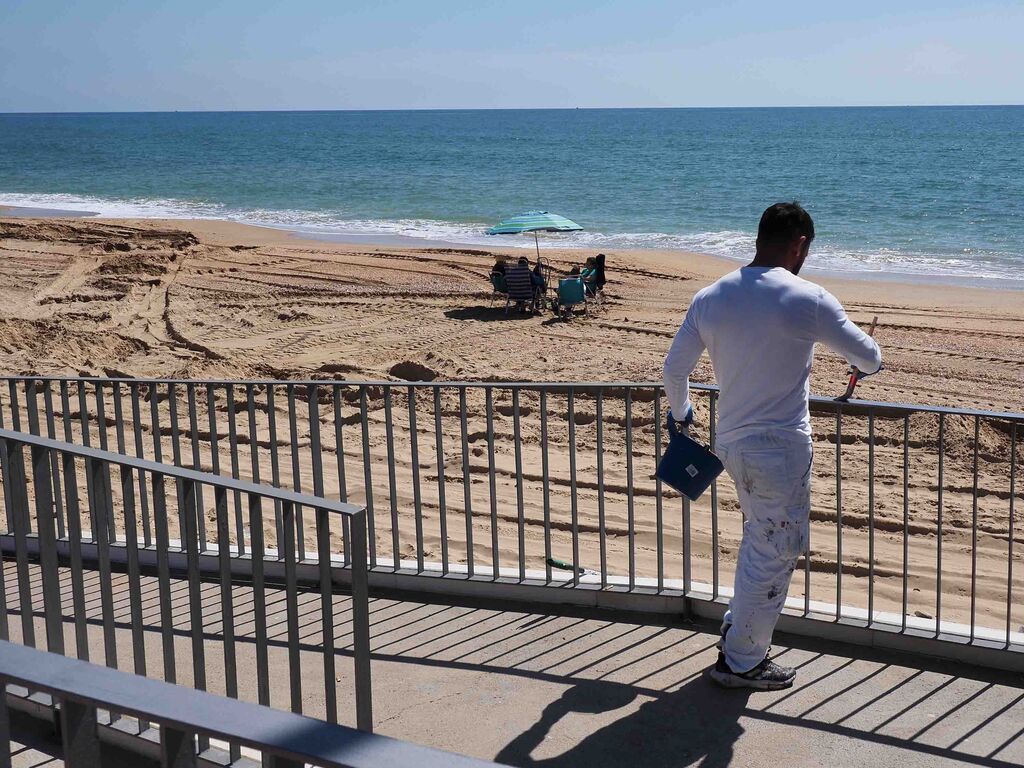 As&iacute; se preparan las playas de Huelva para recibir a miles de visitantes en Semana Santa