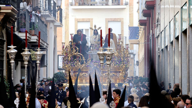 La Sagrada Cena, en una salida procesional en Huelva.