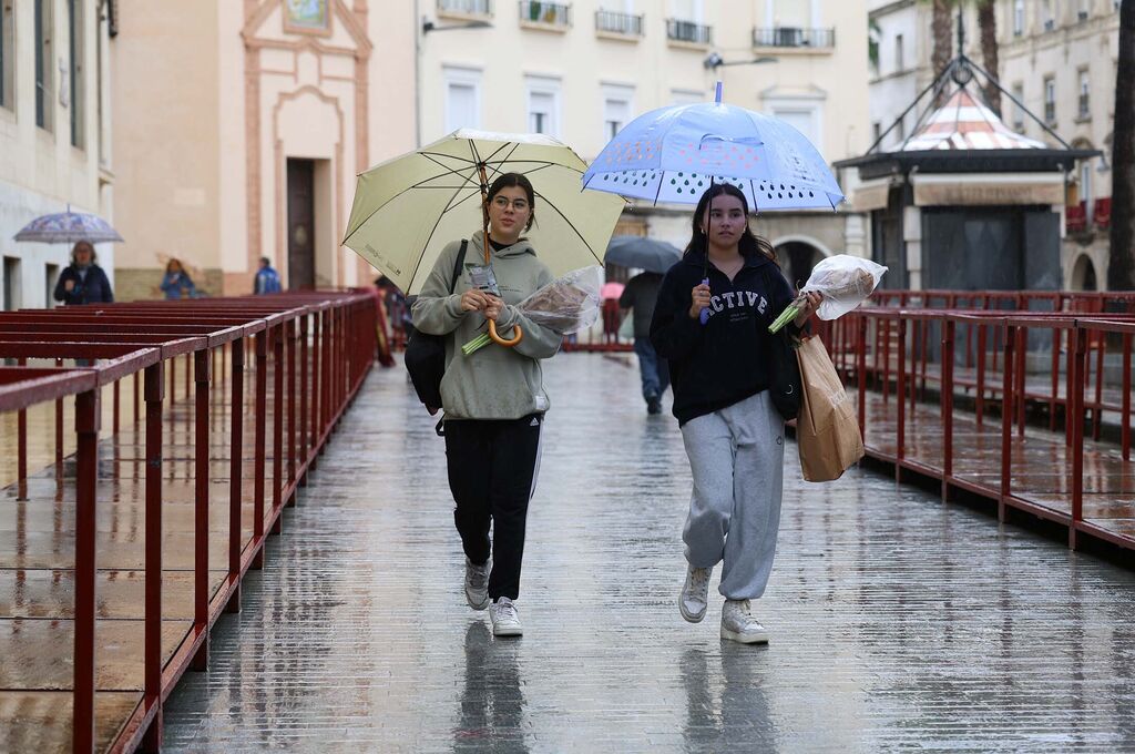 Im&aacute;genes del lluvioso s&aacute;bado 30 de marzo en Huelva