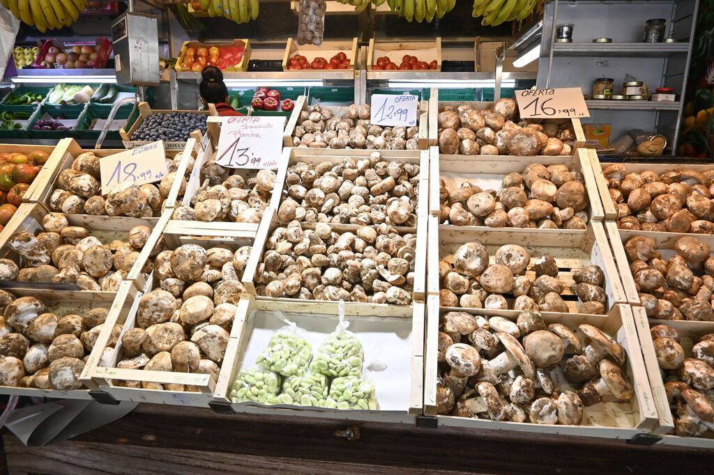 Los gurumelos se multiplican y arrasan en el mercado de Huelva,  las mejores im&aacute;genes